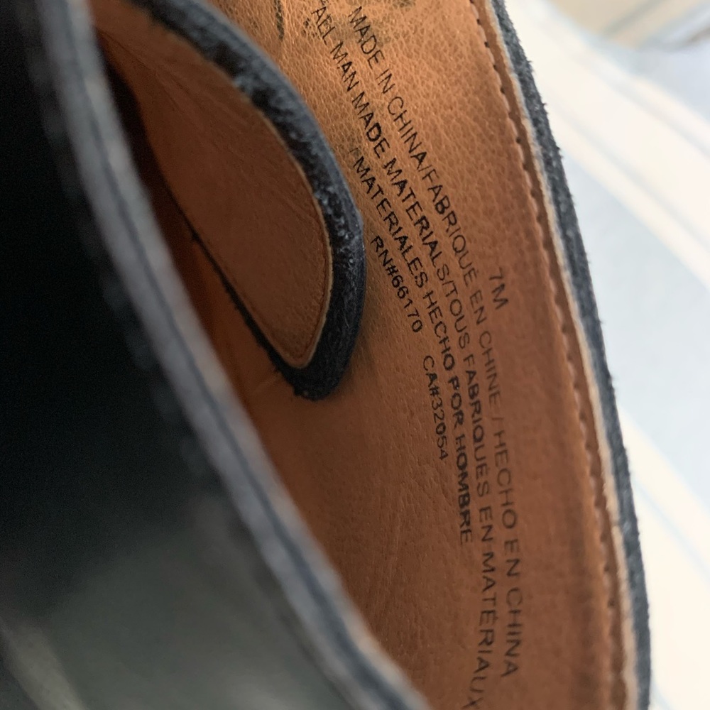 black shoe - Picture 5 of 5
